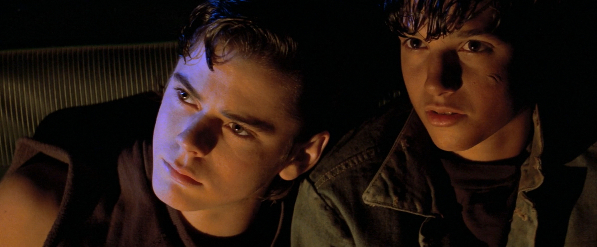 C Thomas Howell and Ralph Macchio in The Outsiders
