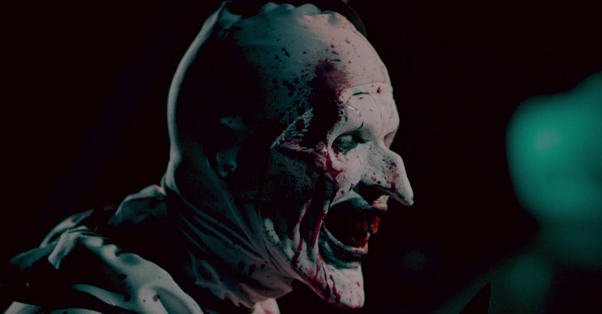 Art the Clown with knife in Terrifier