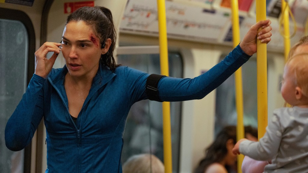 gal gadot in bad movie the runner